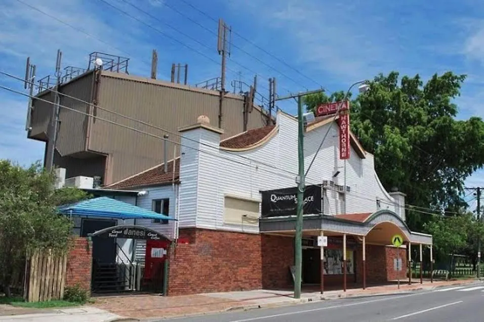 Central Unit With Everything At Your Fingertips Brisbane Australien